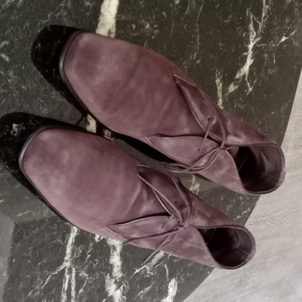 Mezlan made in Spain 1968 model which is very high line of Mezlan suede boots.